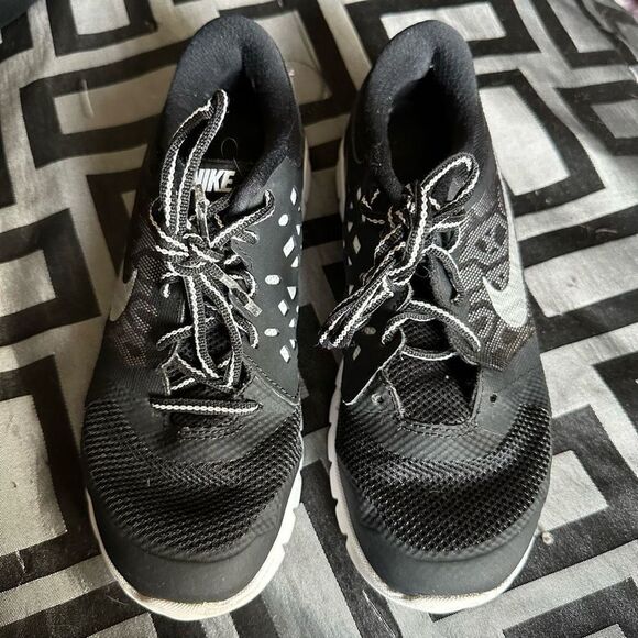 Nike Flex 2015 Run Athletic Shoe - Picture 6 of 9